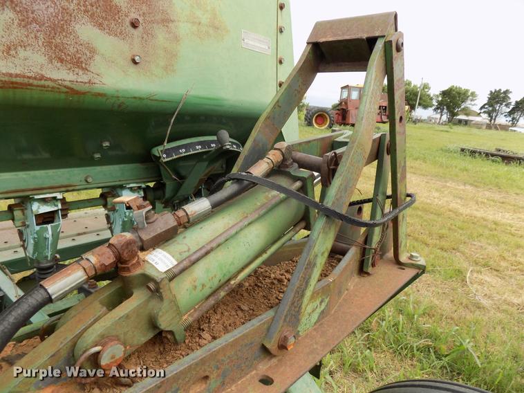 image for item DA6096 John Deere 530 grain drill