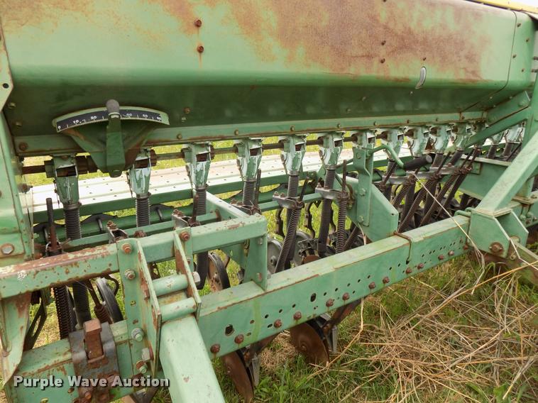 image for item DA6096 John Deere 530 grain drill
