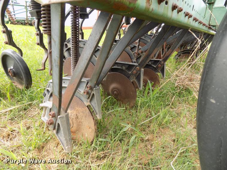 image for item DA6096 John Deere 530 grain drill