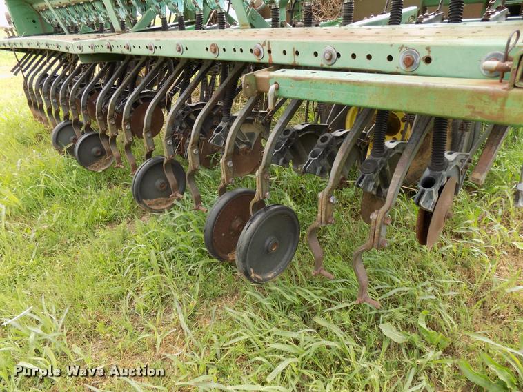 image for item DA6096 John Deere 530 grain drill