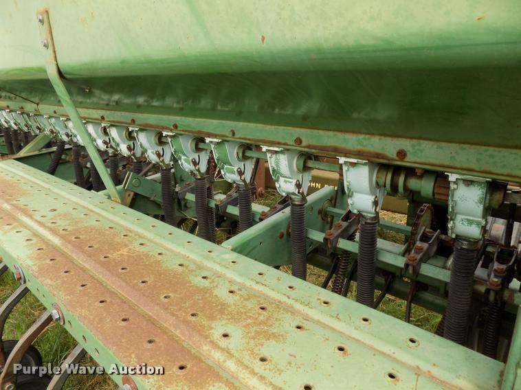 image for item DA6096 John Deere 530 grain drill