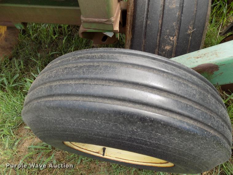 image for item DA6096 John Deere 530 grain drill