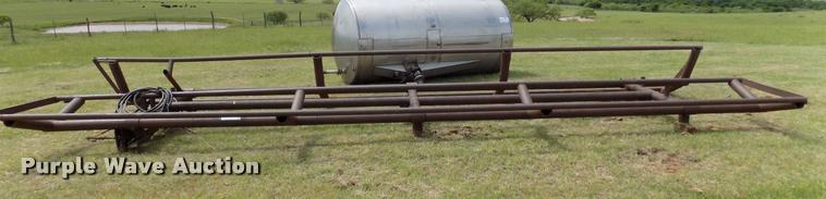image for item DA6103 (2) Hydro bale carriers