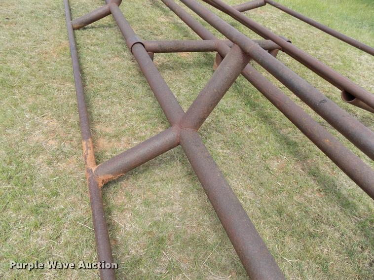 image for item DA6103 (2) Hydro bale carriers