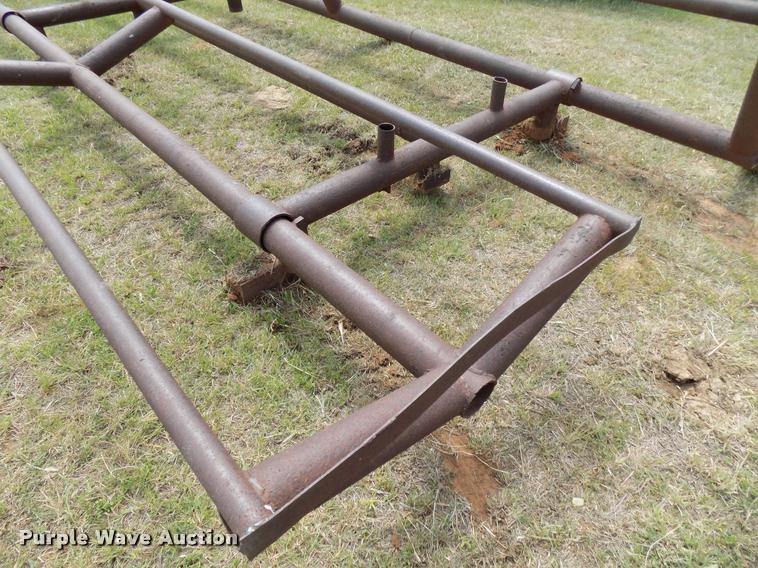 image for item DA6103 (2) Hydro bale carriers