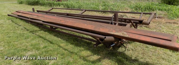 image for item DA6103 (2) Hydro bale carriers