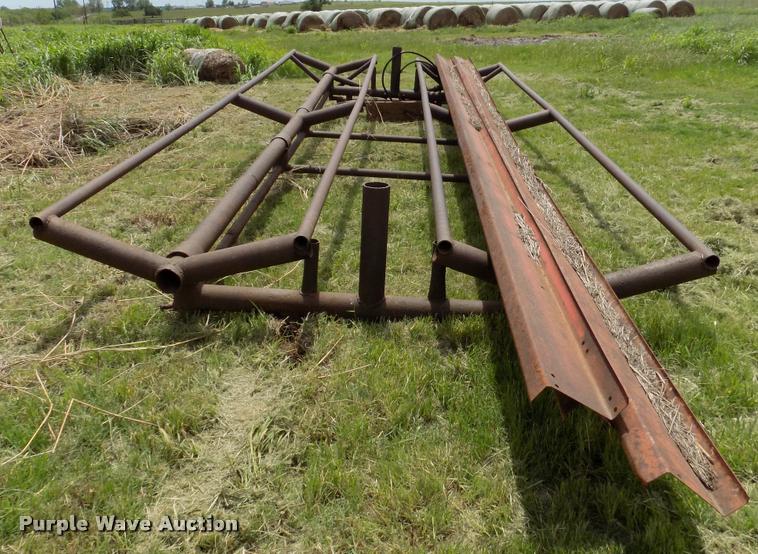 image for item DA6103 (2) Hydro bale carriers