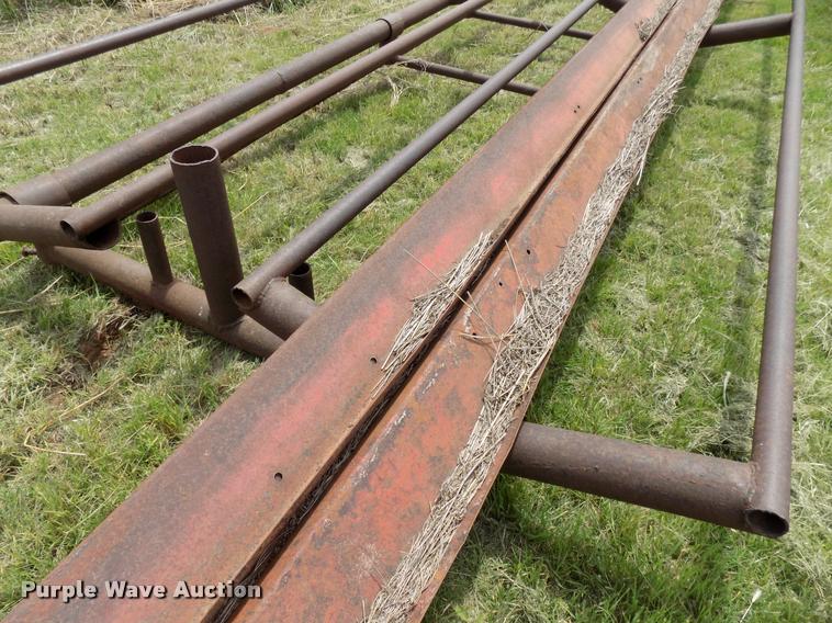 image for item DA6103 (2) Hydro bale carriers