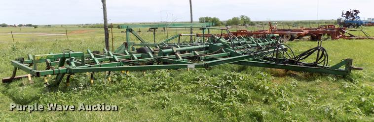 image for item DA6107 John Deere field cultivator