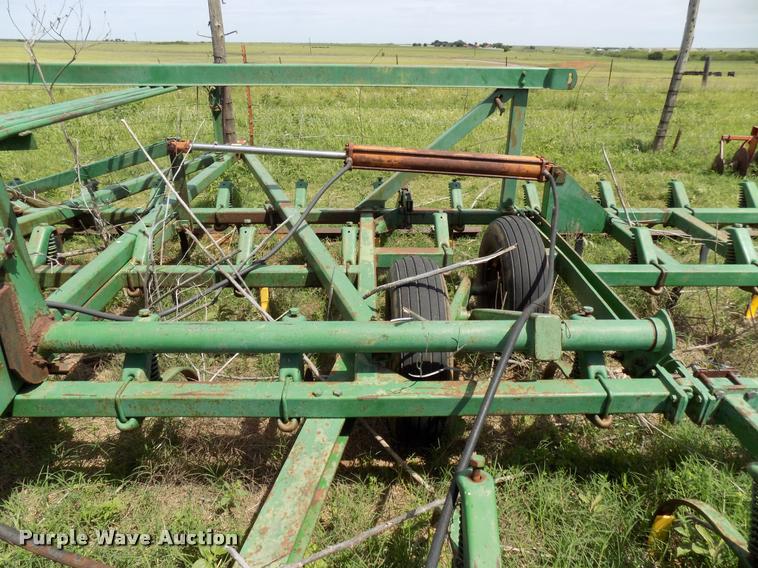 image for item DA6107 John Deere field cultivator