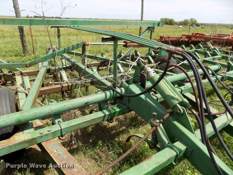 image for item DA6107 John Deere field cultivator