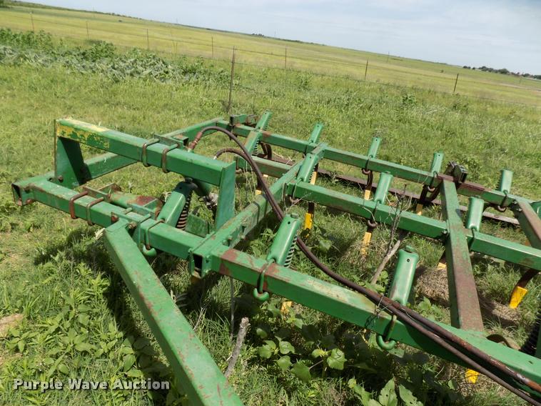 image for item DA6107 John Deere field cultivator