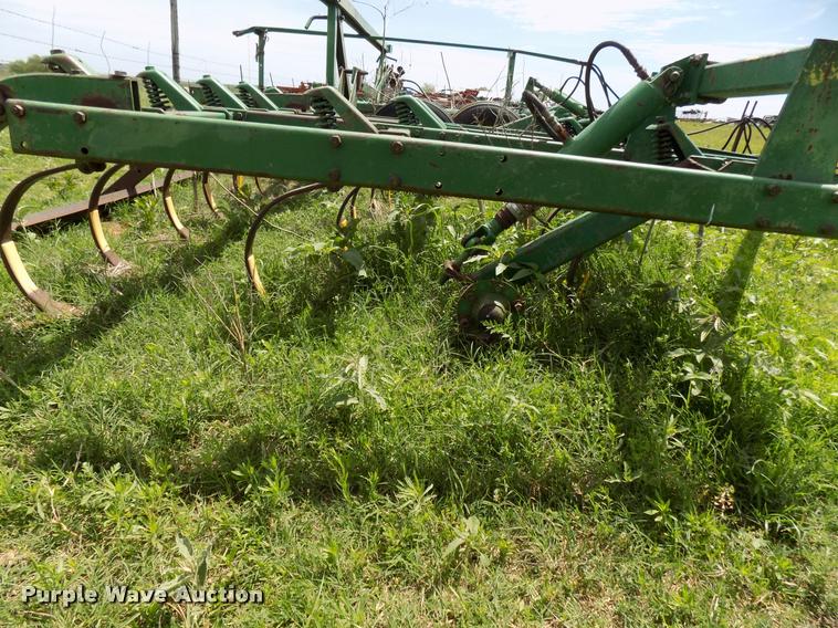 image for item DA6107 John Deere field cultivator