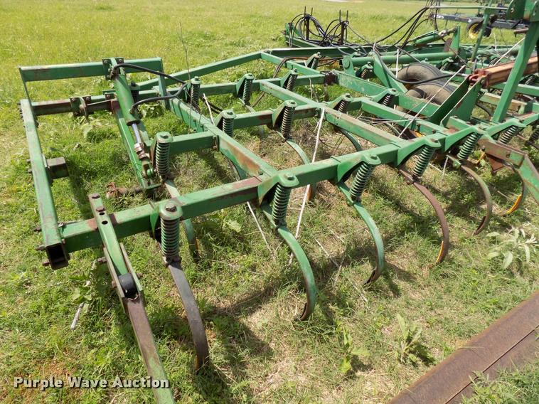image for item DA6107 John Deere field cultivator
