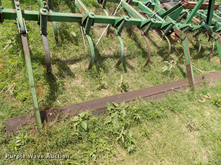 image for item DA6107 John Deere field cultivator