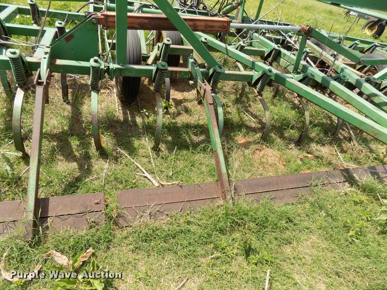 image for item DA6107 John Deere field cultivator