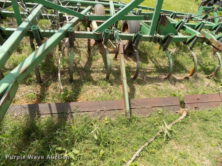 image for item DA6107 John Deere field cultivator