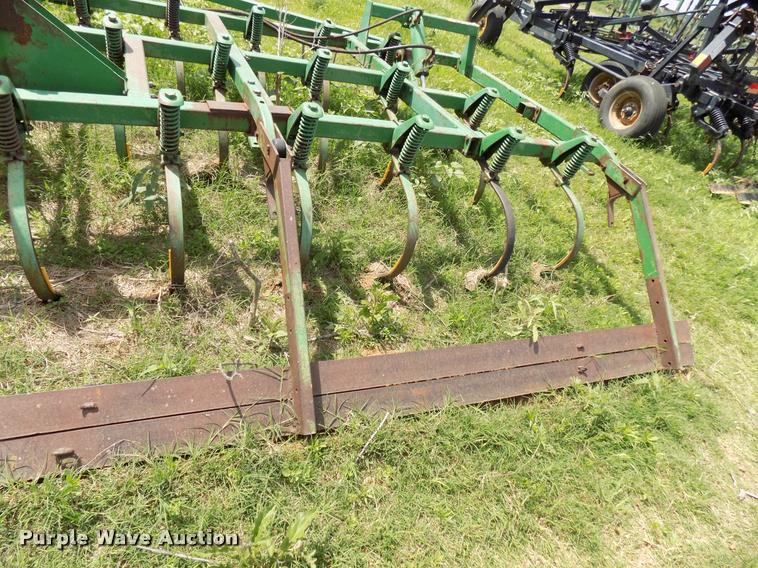 image for item DA6107 John Deere field cultivator