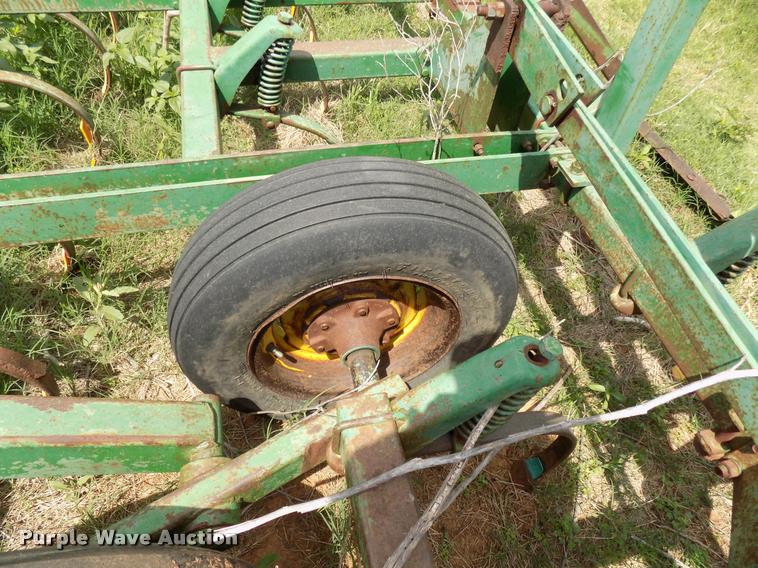 image for item DA6107 John Deere field cultivator