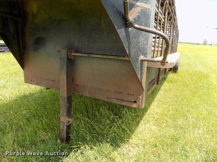 image for item DA6109 Shop built livestock trailer