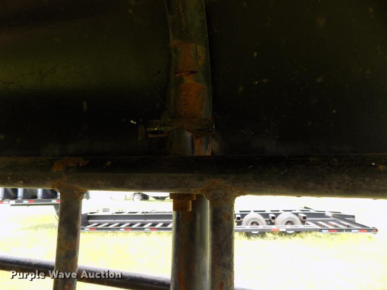 image for item DA6109 Shop built livestock trailer