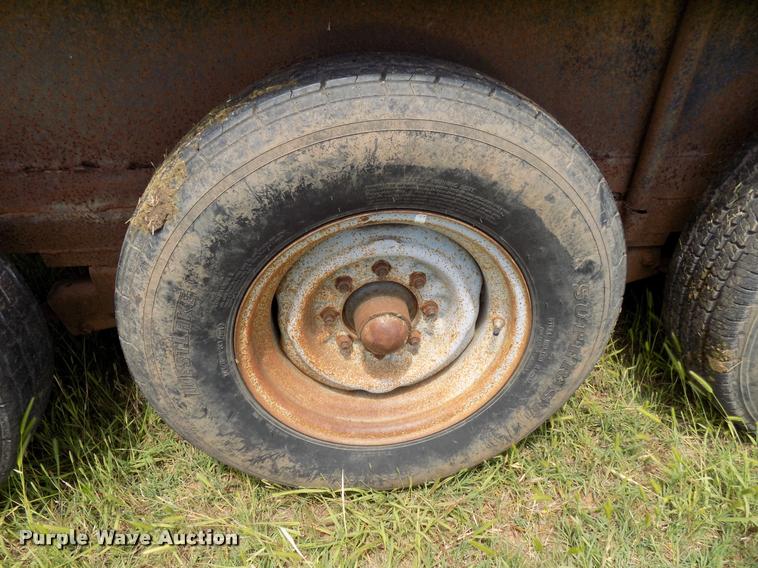 image for item DA6109 Shop built livestock trailer