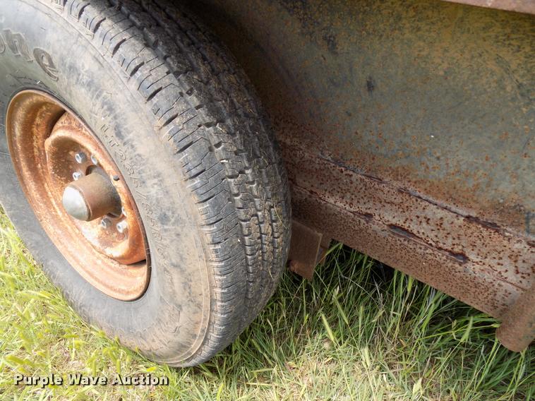 image for item DA6109 Shop built livestock trailer