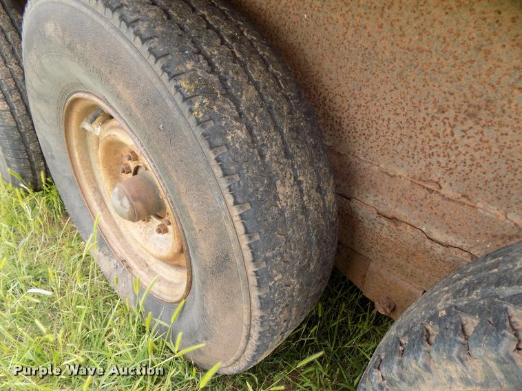 image for item DA6109 Shop built livestock trailer