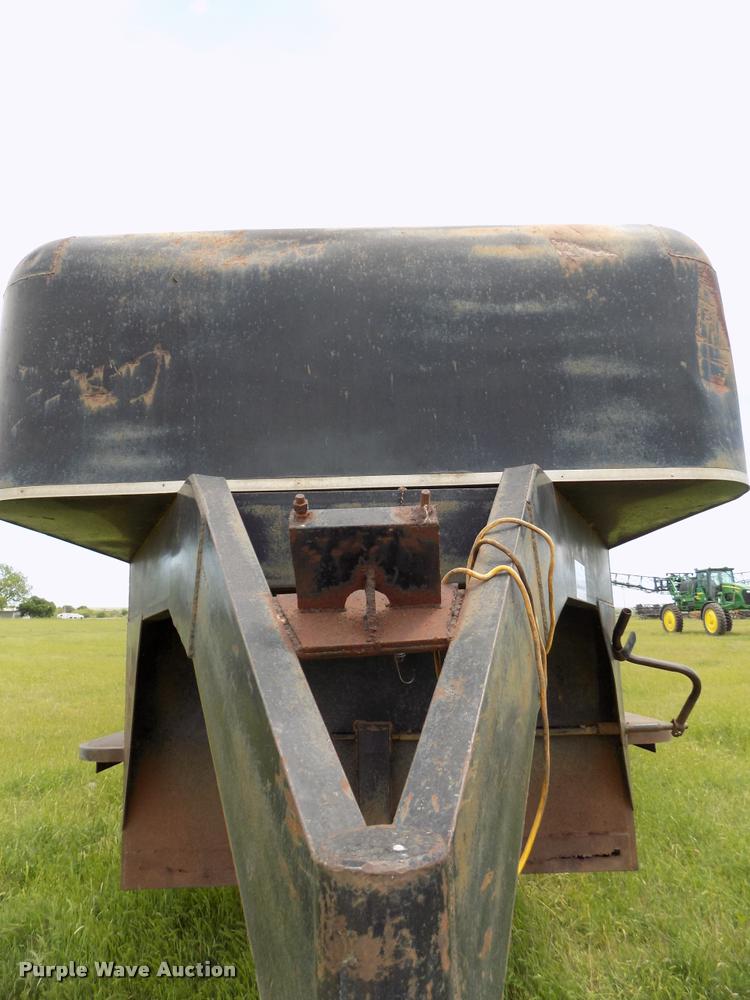 image for item DA6109 Shop built livestock trailer