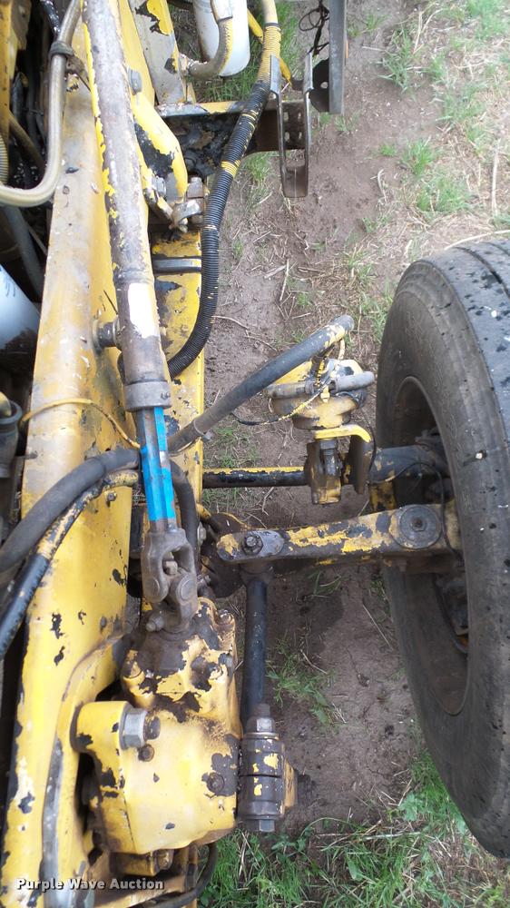 image for item DA6114 2000 Peterbilt 379 semi truck