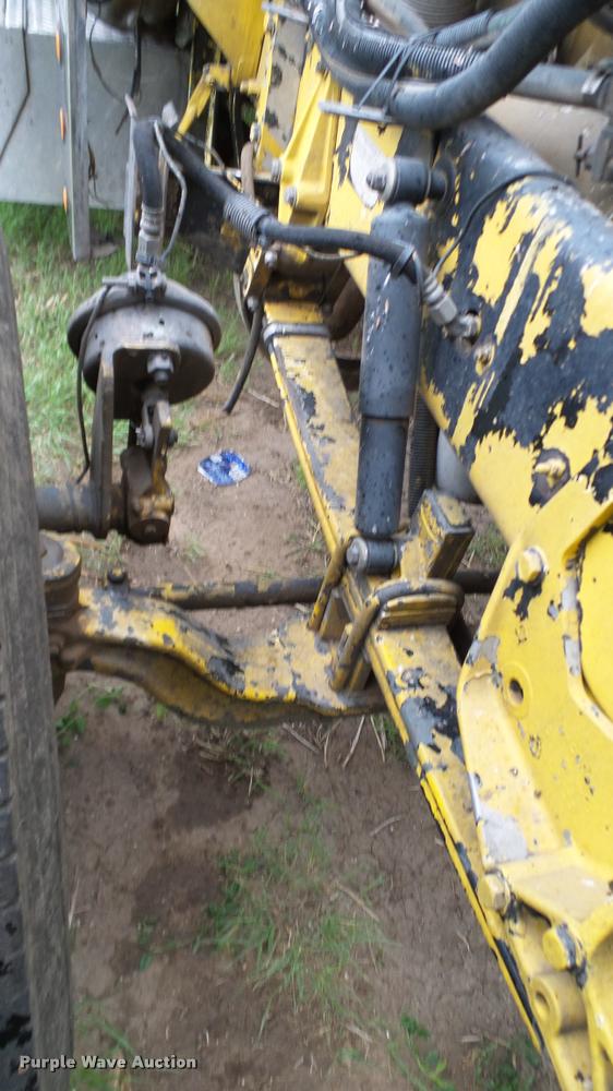 image for item DA6114 2000 Peterbilt 379 semi truck