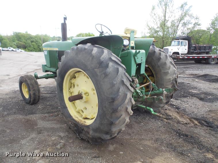 image for item DA6251 1972 John Deere 4020 tractor