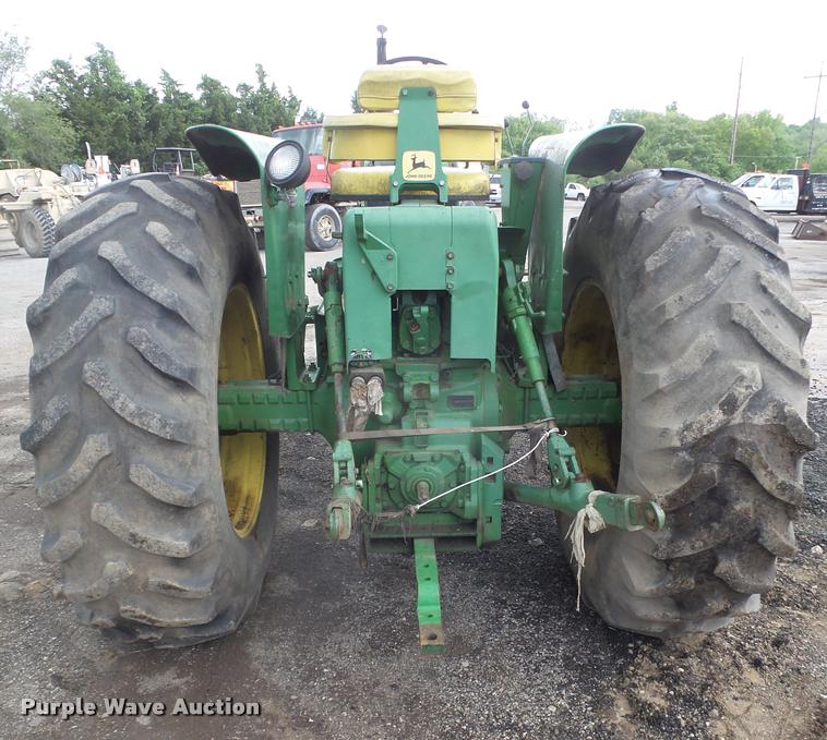 image for item DA6251 1972 John Deere 4020 tractor