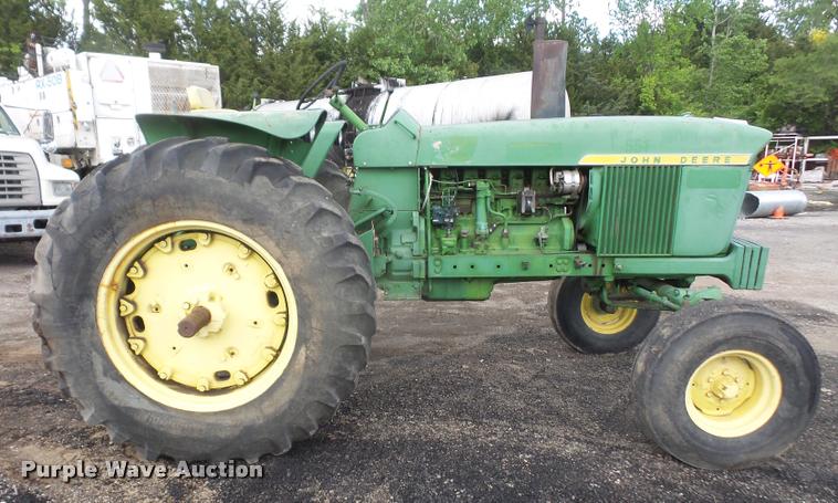 image for item DA6251 1972 John Deere 4020 tractor