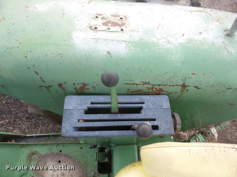 image for item DA6251 1972 John Deere 4020 tractor