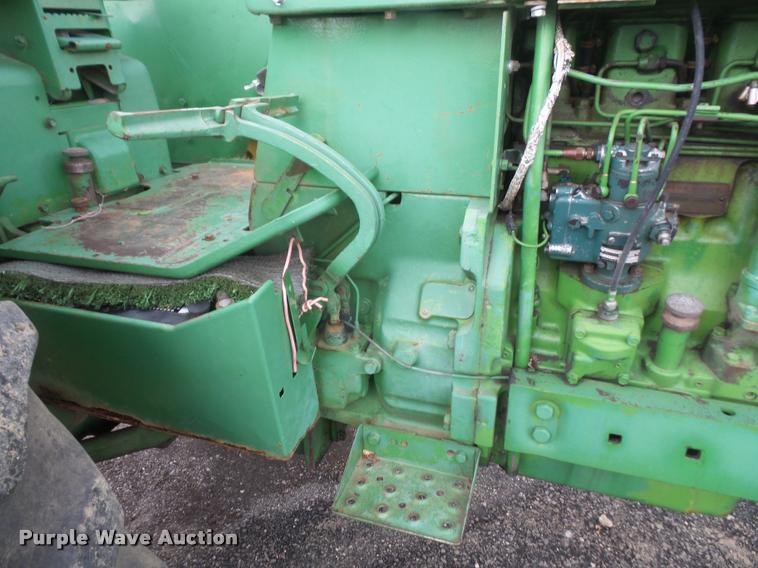 image for item DA6251 1972 John Deere 4020 tractor
