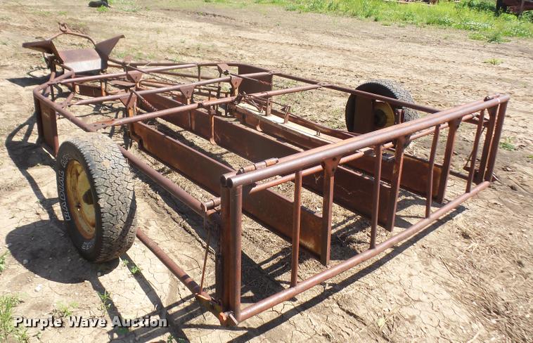 image for item DA6262 Welco bale accumulator