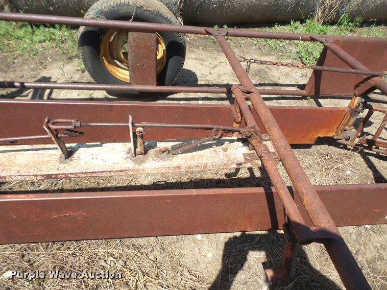 image for item DA6262 Welco bale accumulator