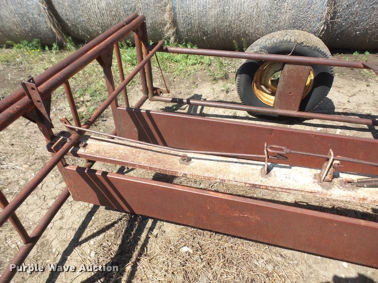 image for item DA6262 Welco bale accumulator