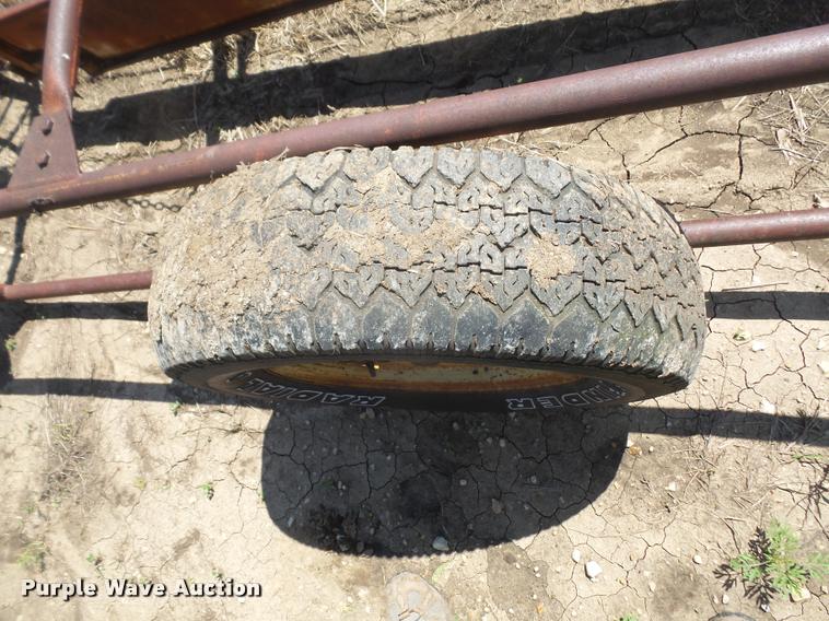 image for item DA6262 Welco bale accumulator