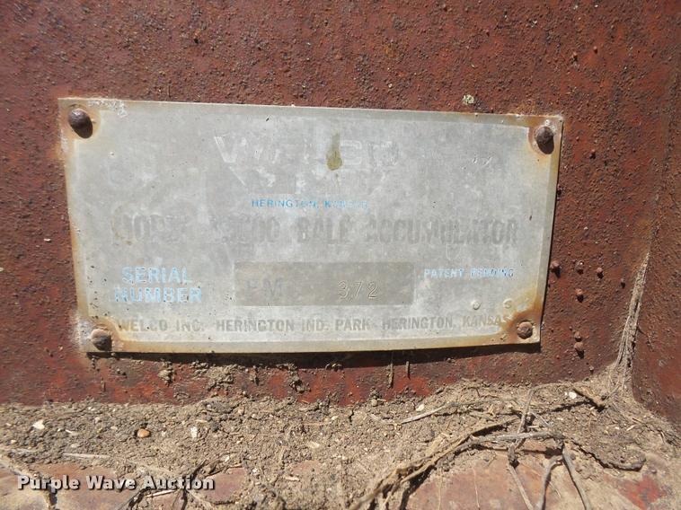 image for item DA6262 Welco bale accumulator