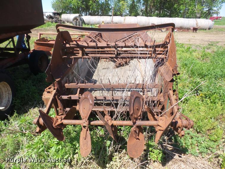 image for item DA6263 New Idea manure spreader