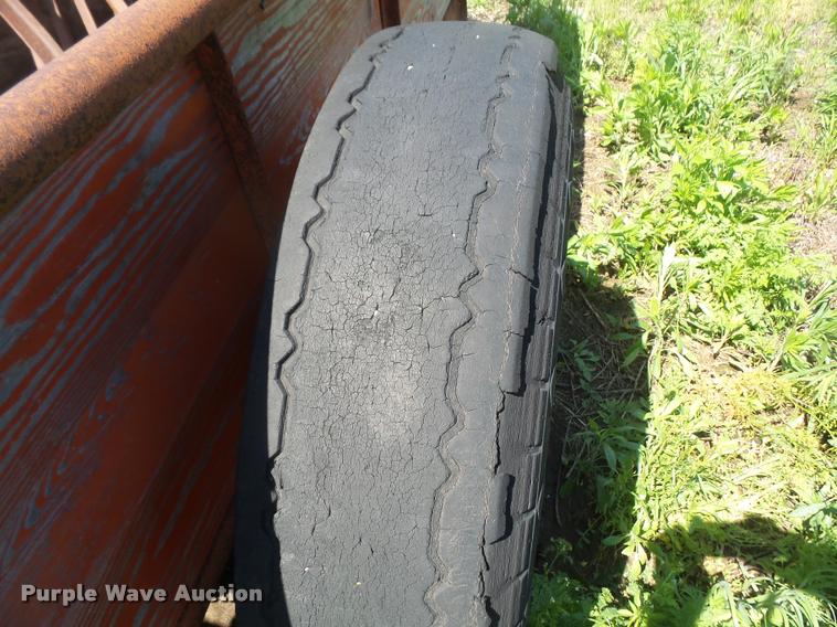 image for item DA6263 New Idea manure spreader