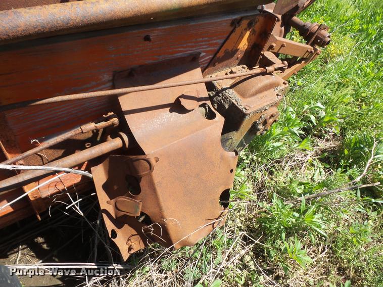 image for item DA6263 New Idea manure spreader