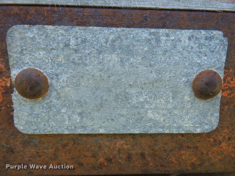 image for item DA6263 New Idea manure spreader