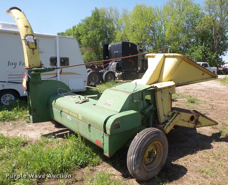 image for item DA6264 John Deere 35 forage harvester