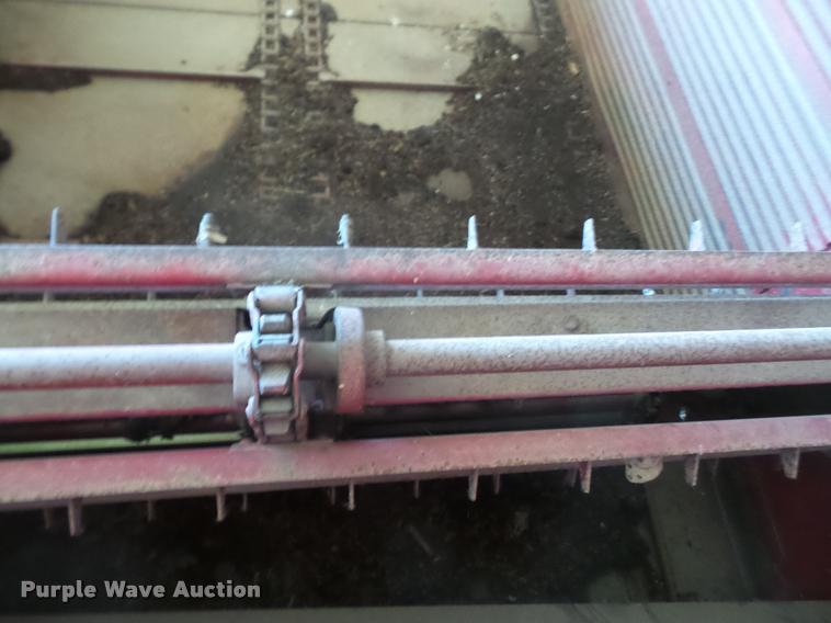 image for item DA6266 New Holland 6 feed wagon