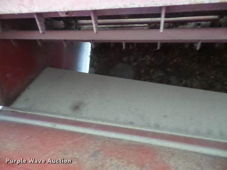 image for item DA6266 New Holland 6 feed wagon