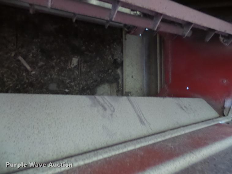 image for item DA6266 New Holland 6 feed wagon