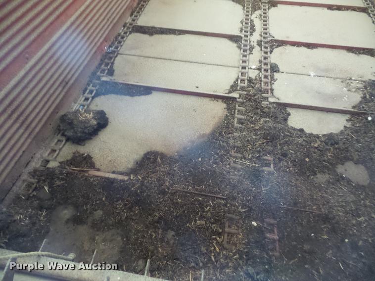 image for item DA6266 New Holland 6 feed wagon